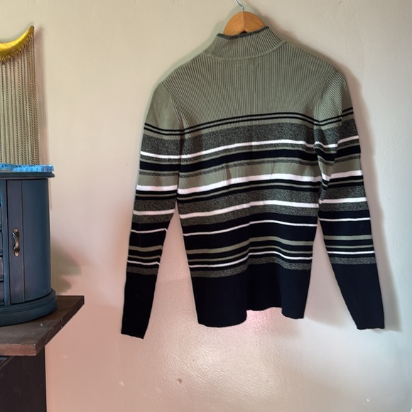 🫒🖤🐼Striped Sweater - Black, green, White - Picture 5 of 6